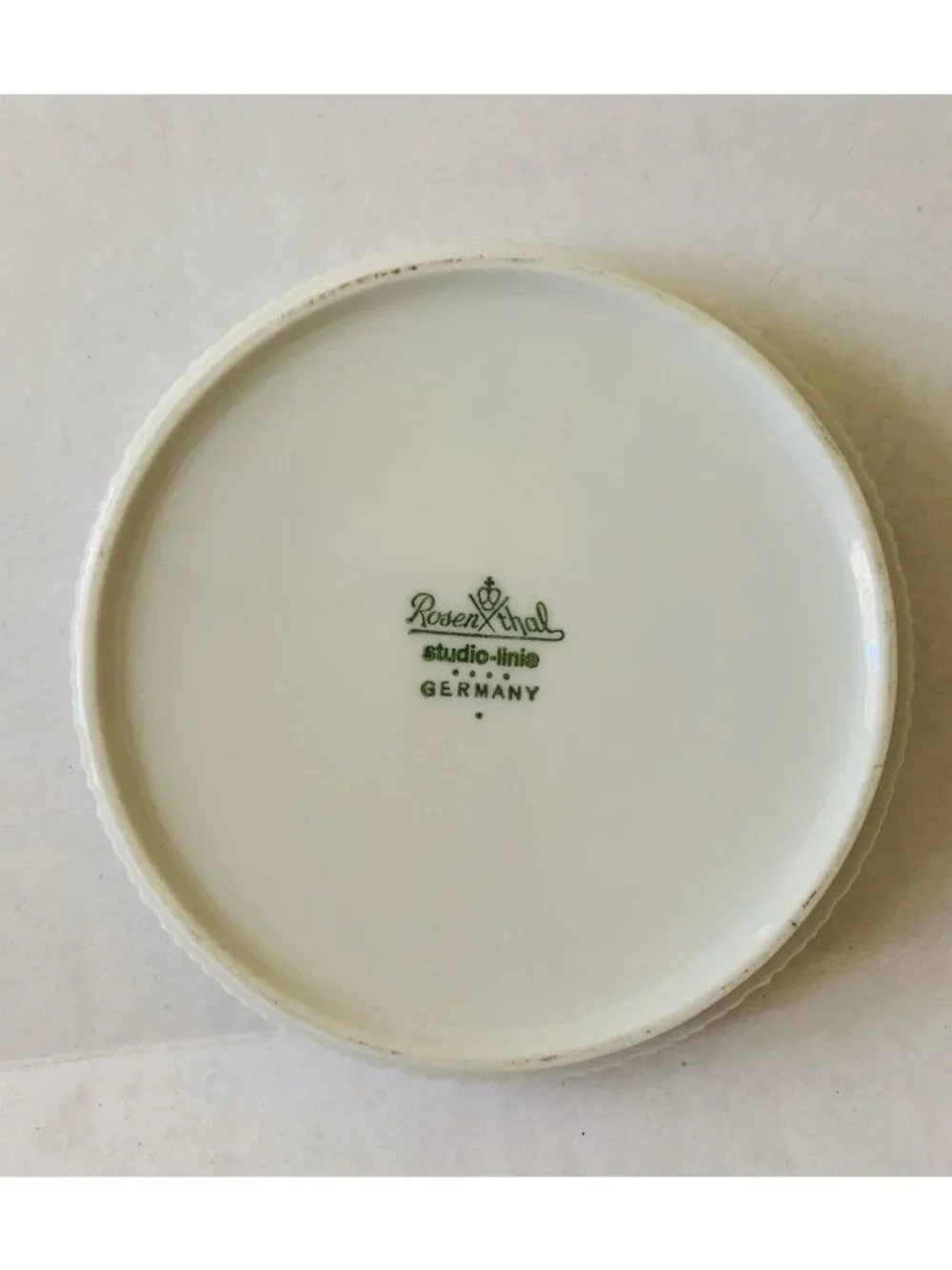 Unknown excellent preowned